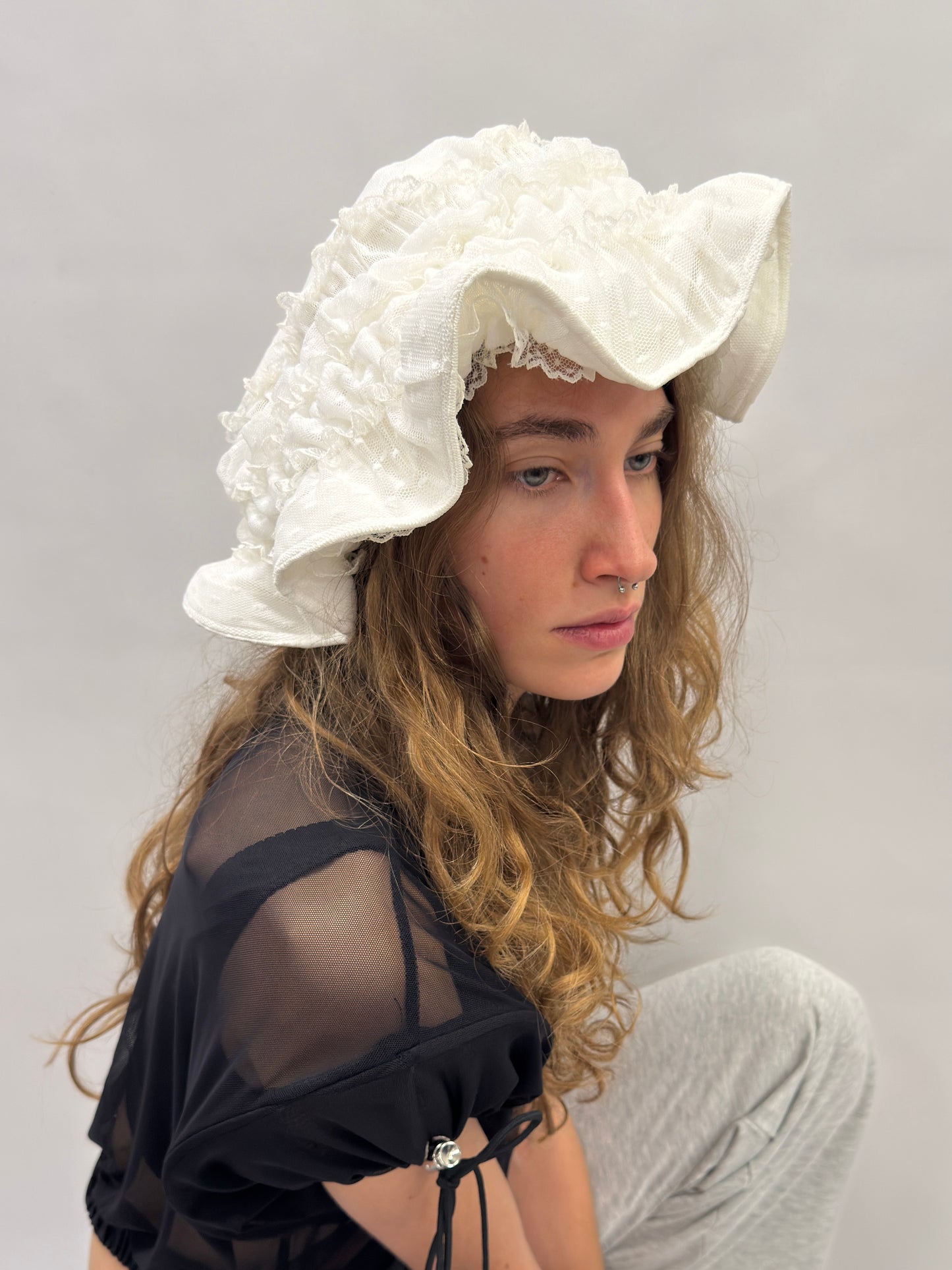 Shirred white lace bucket hat